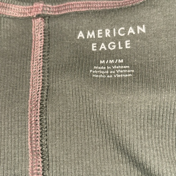 AE Graphic “HAPPIEST HERE” Cropped Tank Top, Size Medium - Picture 6 of 10